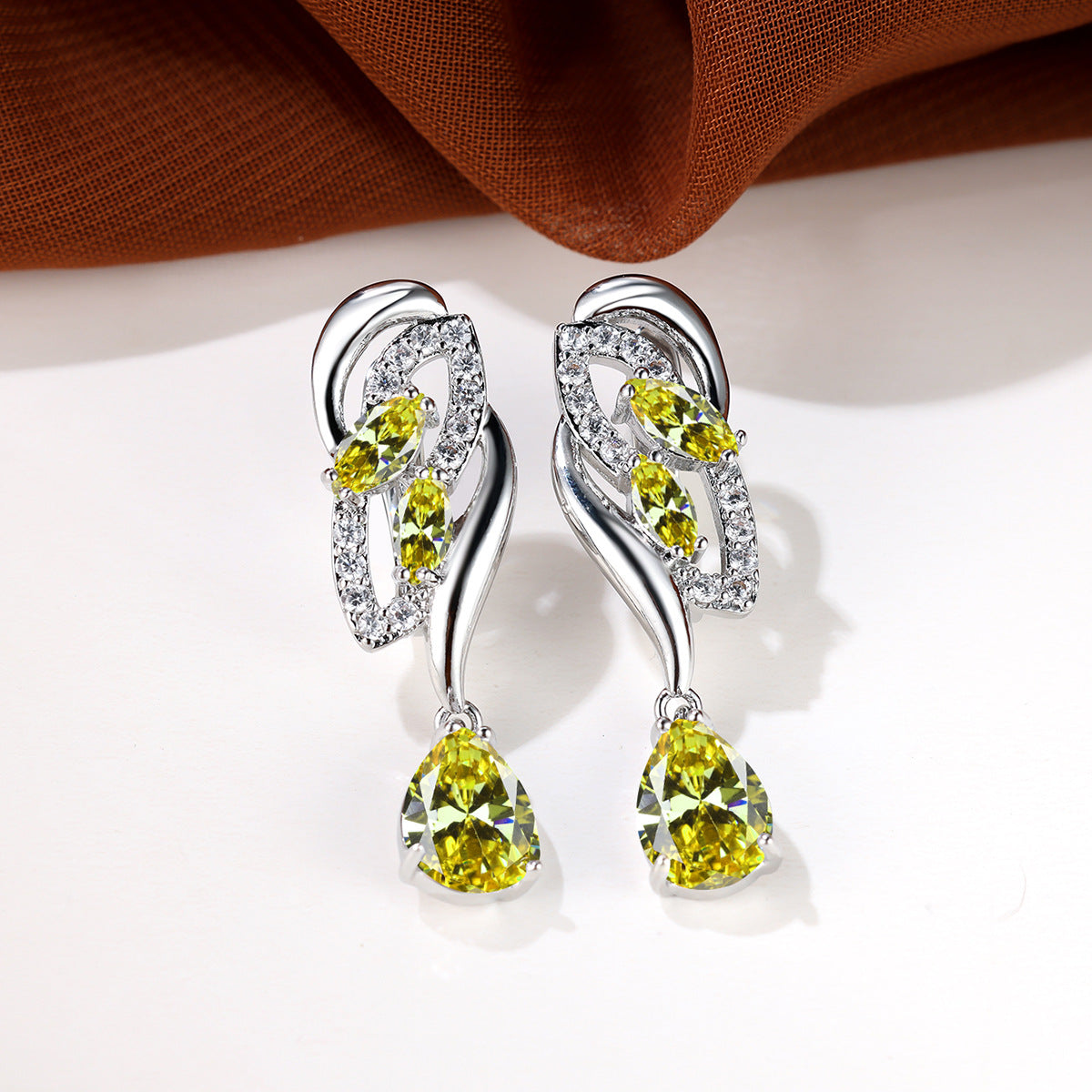High-End Accessible Luxury Ear Jewelry