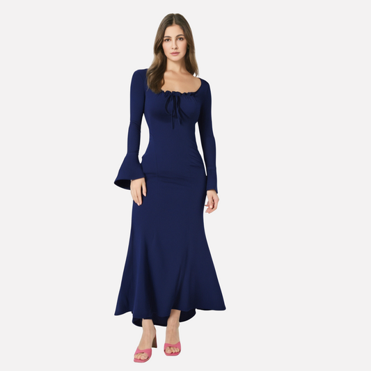 Elegante damesjurk met lange trompetmouwen en fishtail rok