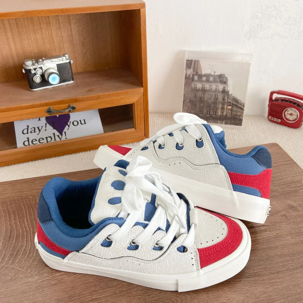 Contrasterende unisex sneakers met ronde neus