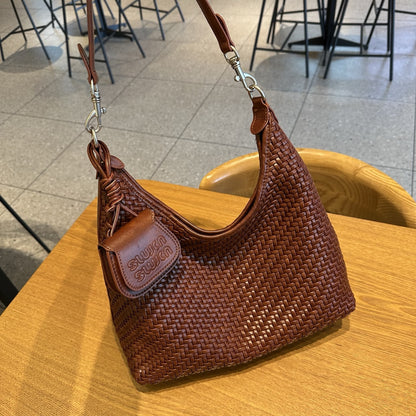 Single-shoulder underarm bucket bag