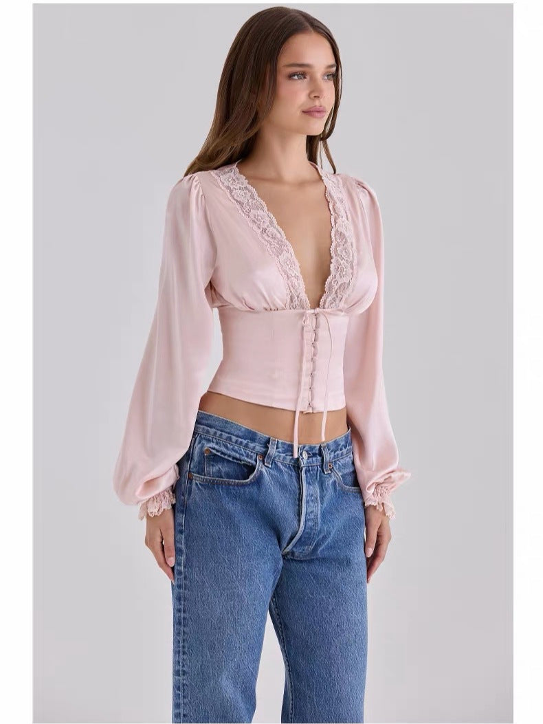 Franse vintage satijnen blouse met kanten afwerking