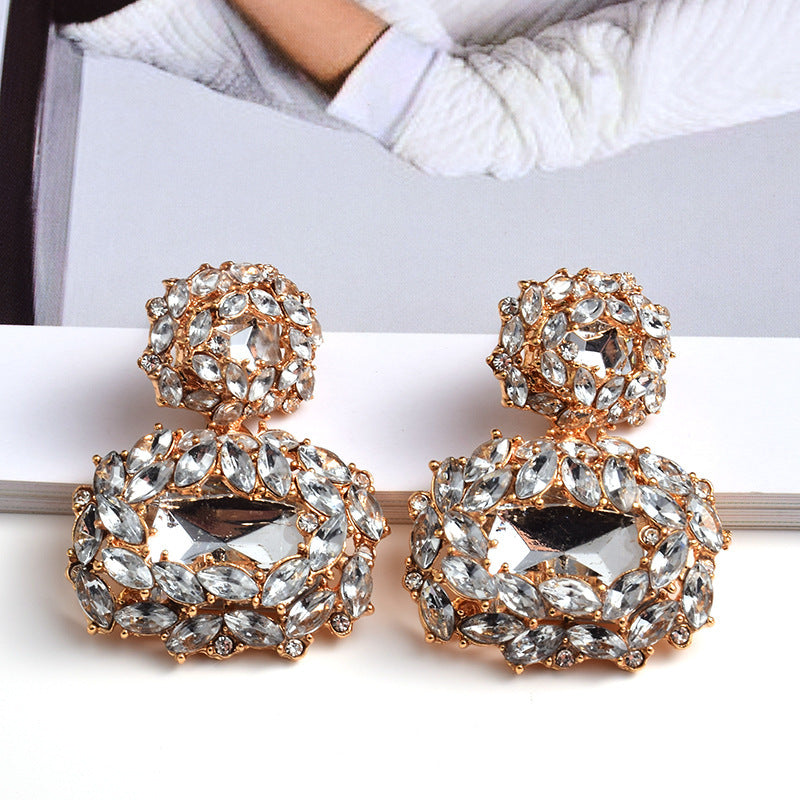 Trendy oorbellen kleur ornament