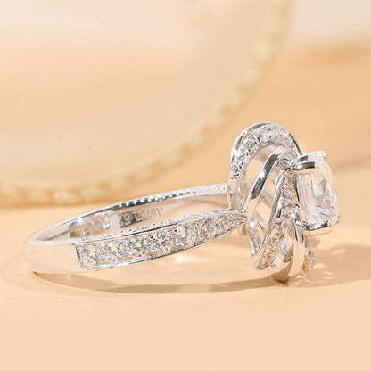 Moissanite Vrouwelijke 2 Karaat Acht Harten Ring