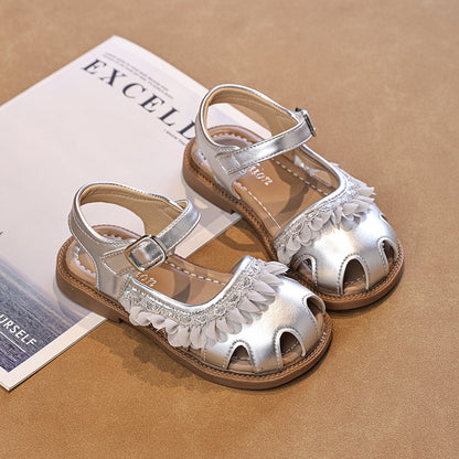 Girls' Fashionable Closed-Toe Sandals