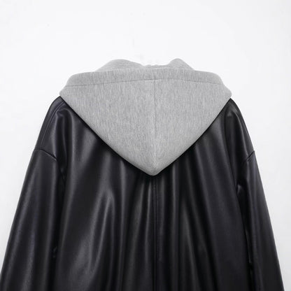 Dames faux lederen jack met contrasterende capuchon