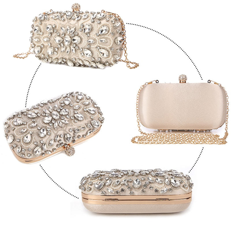 Luxe damesclutch met parels en diamantsteentjes