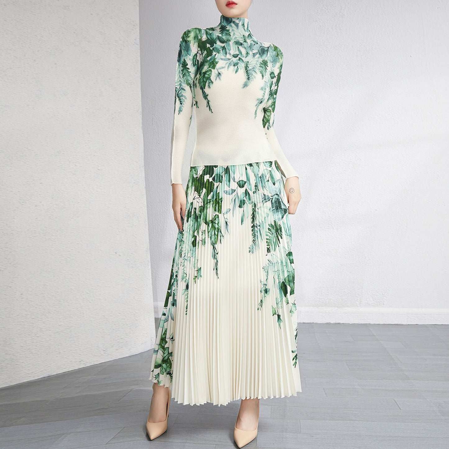 Europe Station Foreign Trade Large Size Women's Autumn New Pleated Top Printed Skirt Set