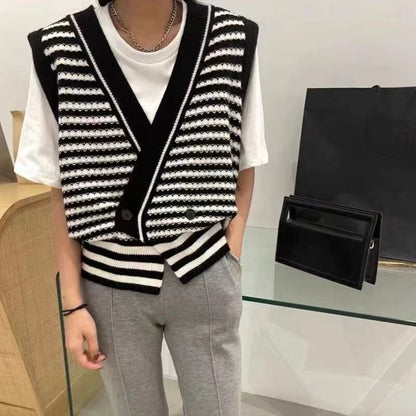 REALEFT Oversize Stripe Women's Vest Sweaters V-Neck New Autumn Winter Vintage Loose Chic Cardigan Vest Sweater Tops Female