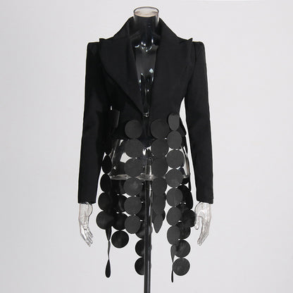 Elegant women's suit jacket with spliced round piece design