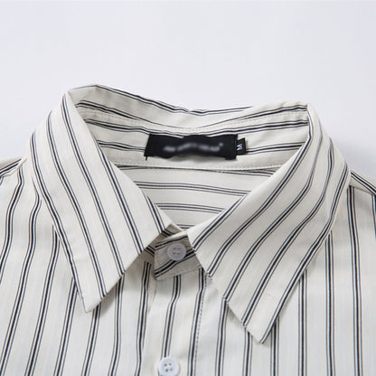 Vertical striped shirt with long sleeves