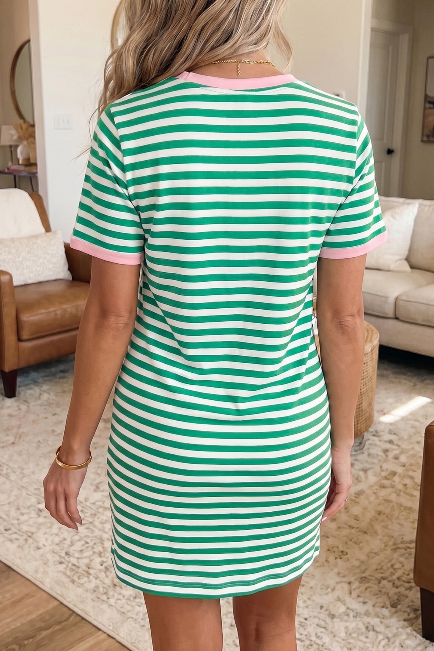 Gestreepte mini-jurk met strik contrasterende bies korte mouwen en ronde hals
