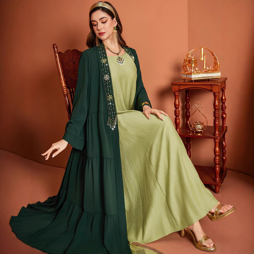 Donkergroene vintage jurk in hofstijl handgemaakt met kralen