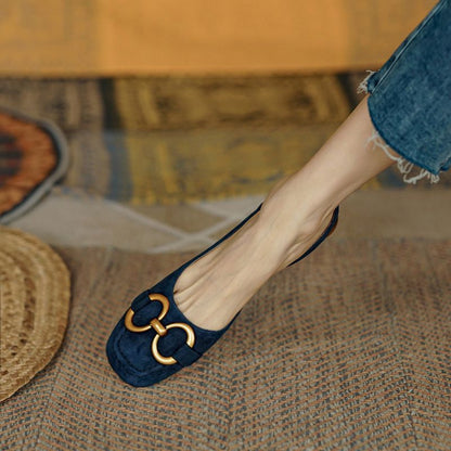 French Style Low Heel Retro Closed Toe Suede Sandals with Horsebit Buckle for Women