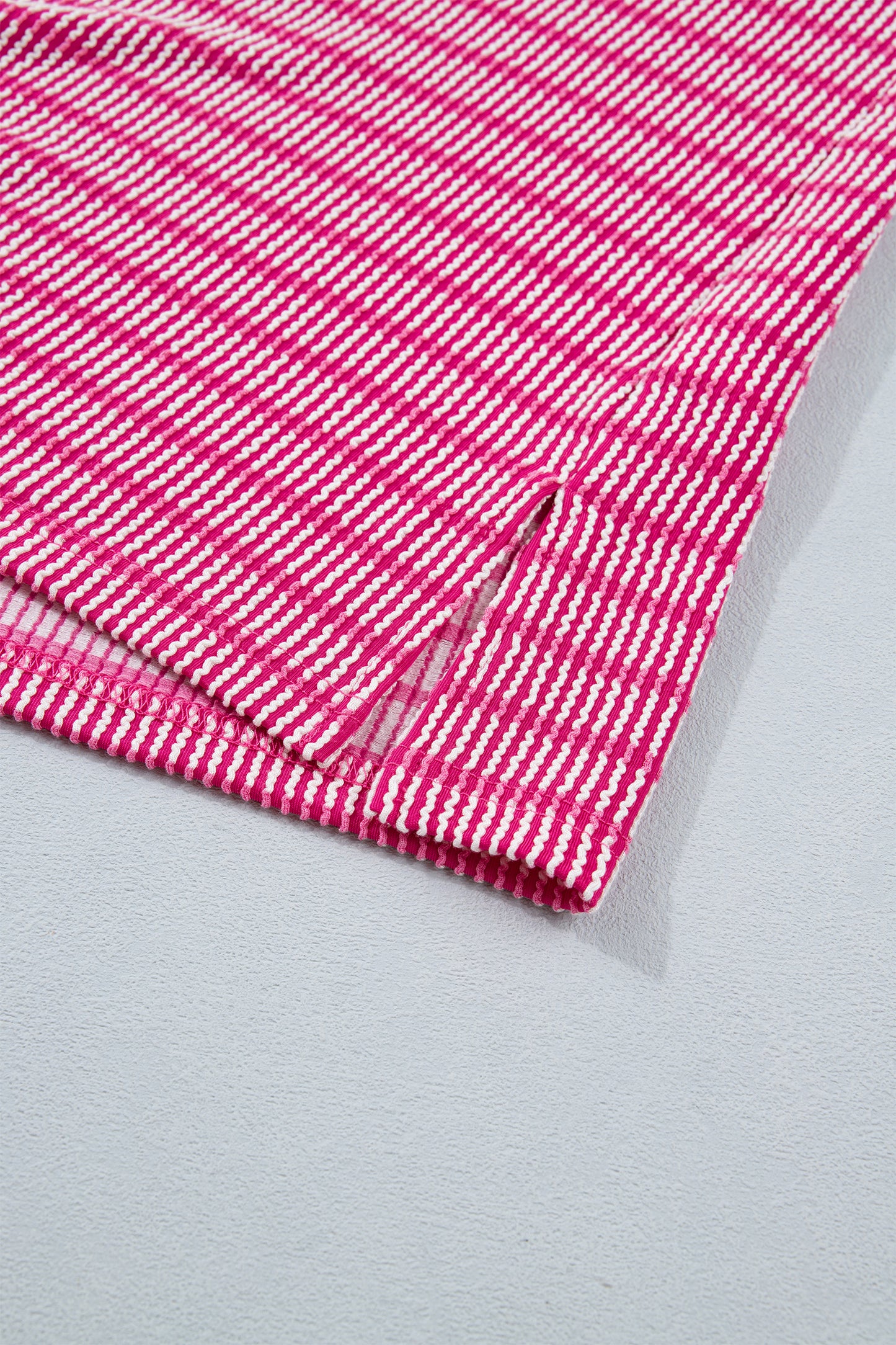 T-shirt met opstaande ribbels los model en shorts met trekkoord in de taille 2-delige set