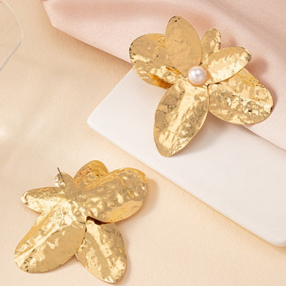 Grote bloemoorbellen voor dames modieus en stijlvol