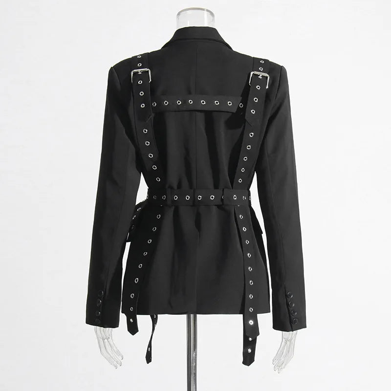 Designer blazer met vetersluiting en splitdetails