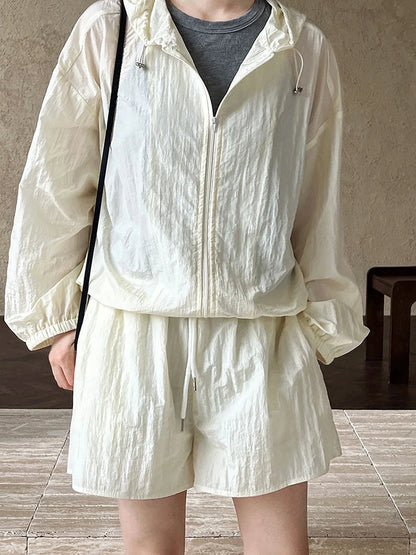 Women's Summer Athletic and Casual Set with Hood Fashionable Wide-leg Shorts Two-piece Set