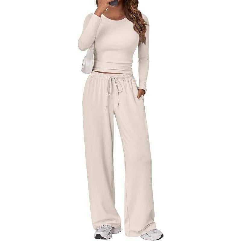 Long sleeved solid color suit