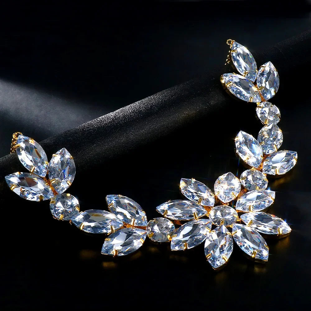 Flower Pendant Exaggerated Rhinestone Necklace Wedding for Women Statement Chain Large Crystal Collar Choker Party Jewelry