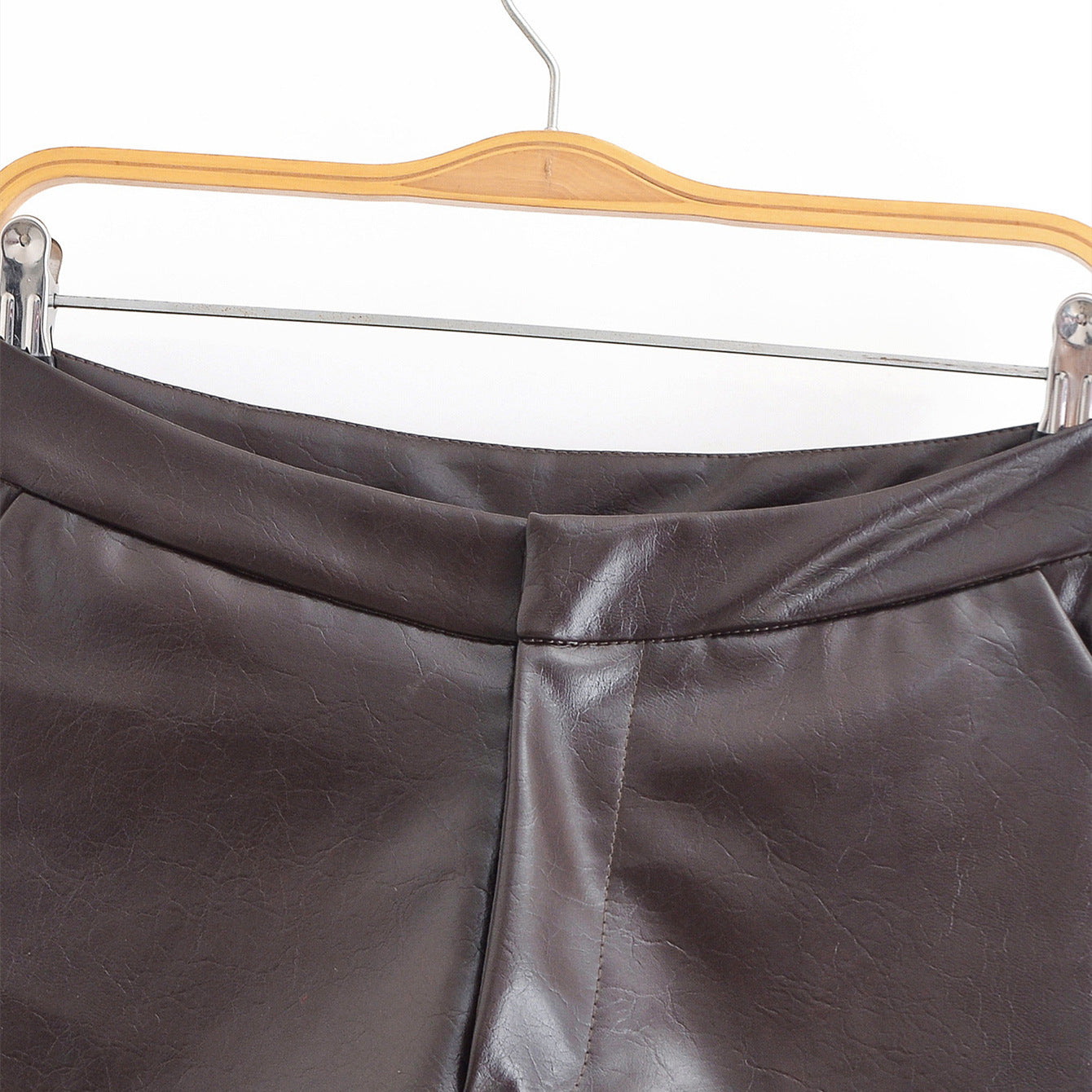 Stoere leren shorts met wijde pijpen voor dames