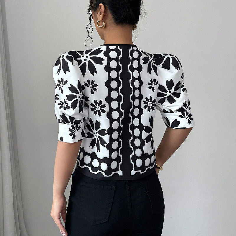 Franse blouse met pofmouwen striksluiting en patroon voor dames