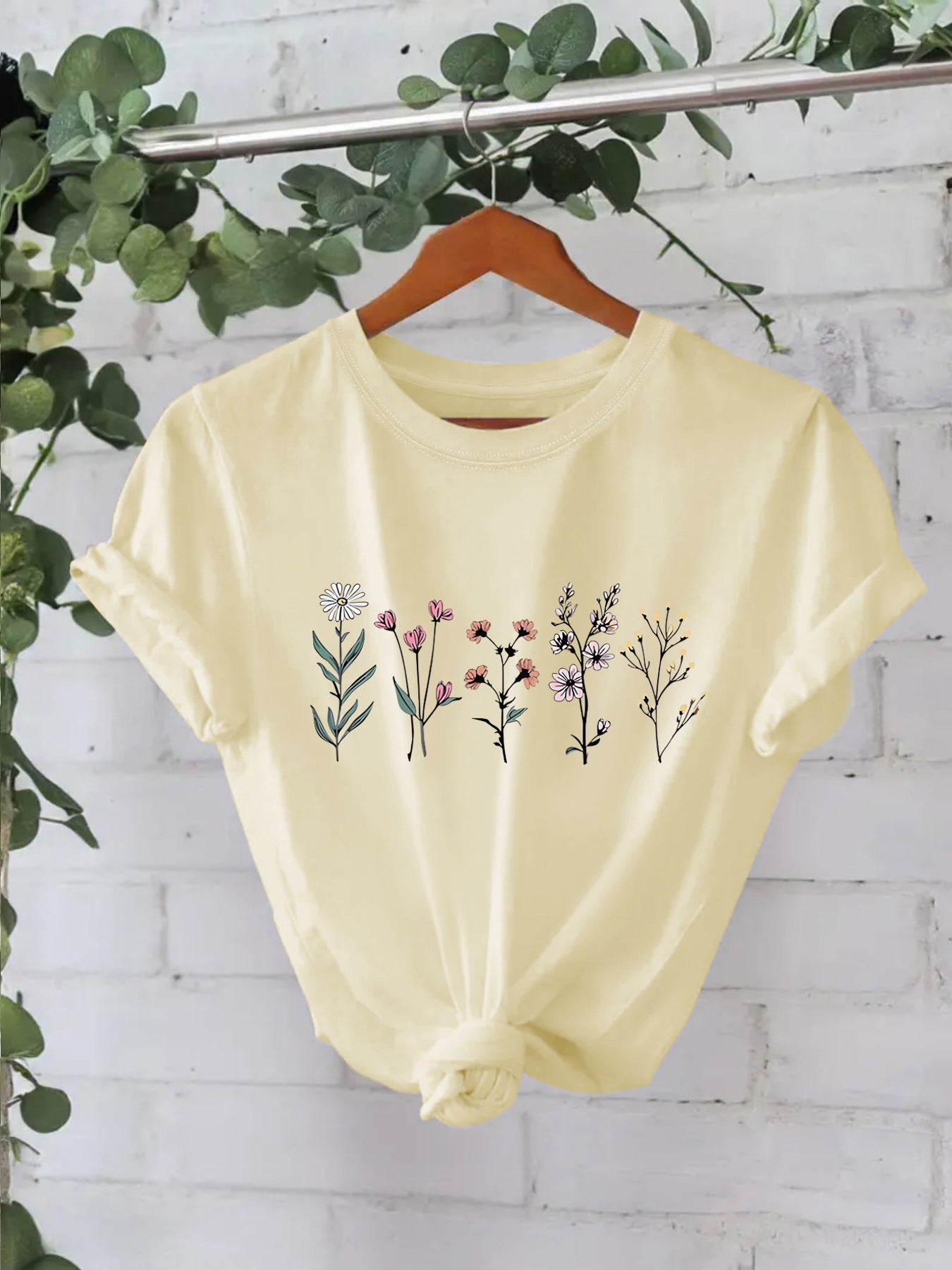 Round neck floral print top