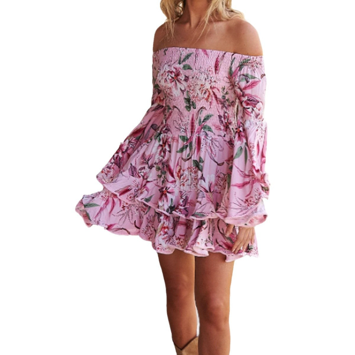 Off-shoulder jurk met bloemenprint uitlopende mouwen en ruches