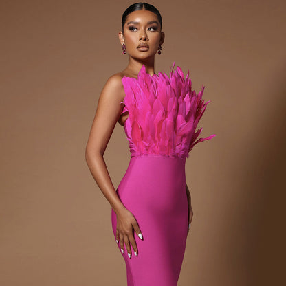 Strapless bodycon feestjurk met veren en ritssluiting