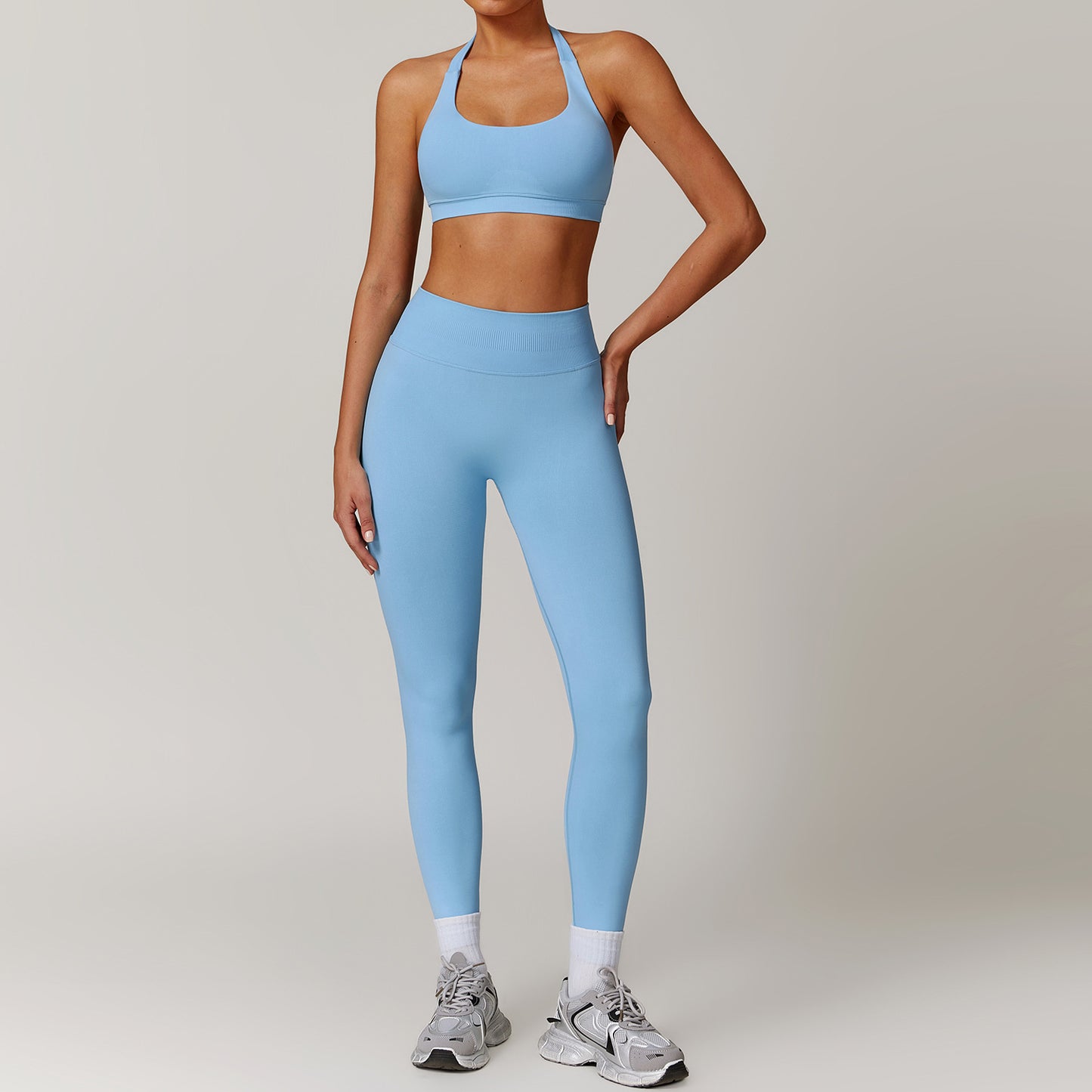 Yoga-set met halter-BH en legging