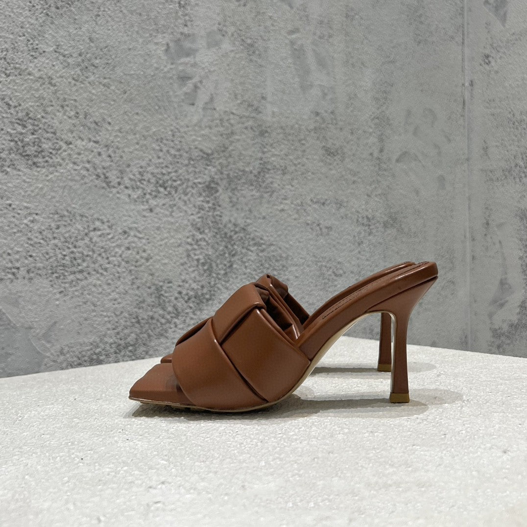 Dames slippers met hoge hakken van gesplitst leer in effen kleur