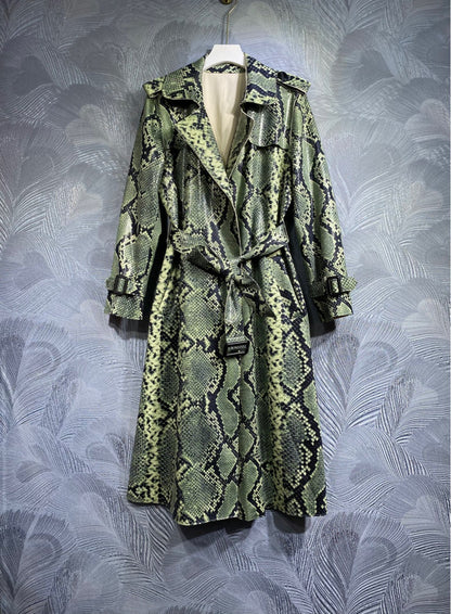 Designer PU jas voor dames met slangenprint lange mouwen en riem