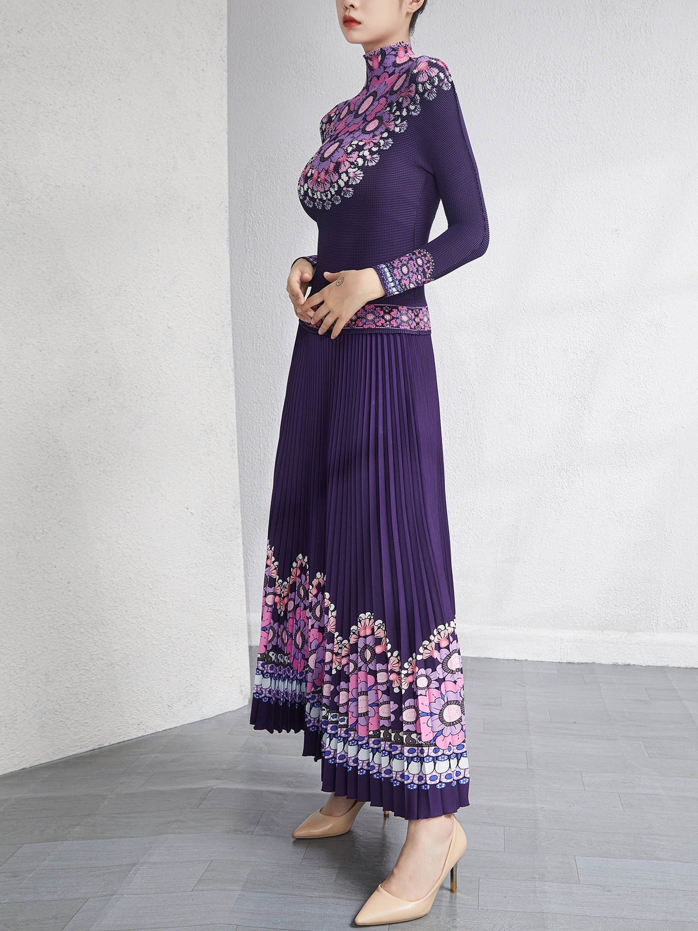 Retro chique rokset met print in society-stijl