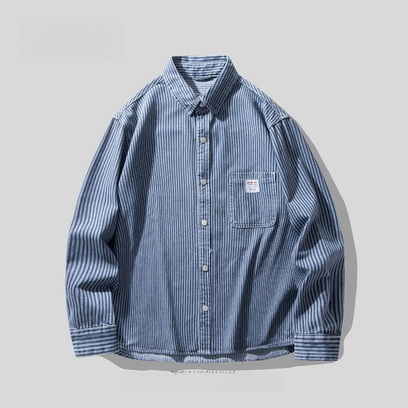 Vintage and trendy denim shirt for men in spring and autumn