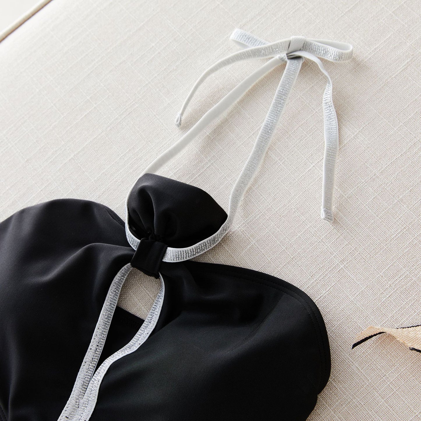 Pure Black One-piece Bikini Swimsuit Feminine Hollow One-piece