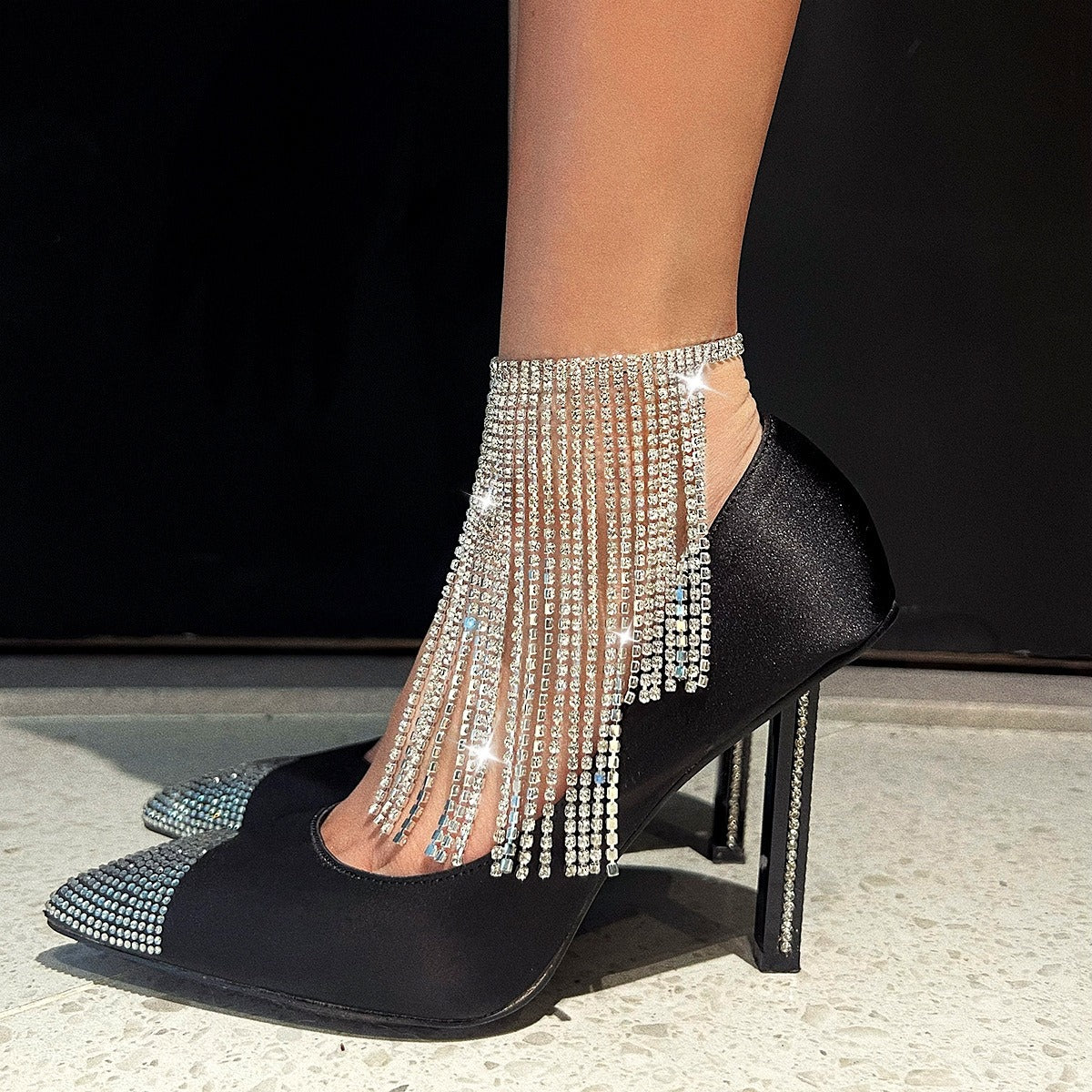 Hot selling rhinestone tassel ankle chains in Europe and America, light luxury full of diamonds, sexy and exaggerated high heels, accessories, shoe chains, and foot accessories
