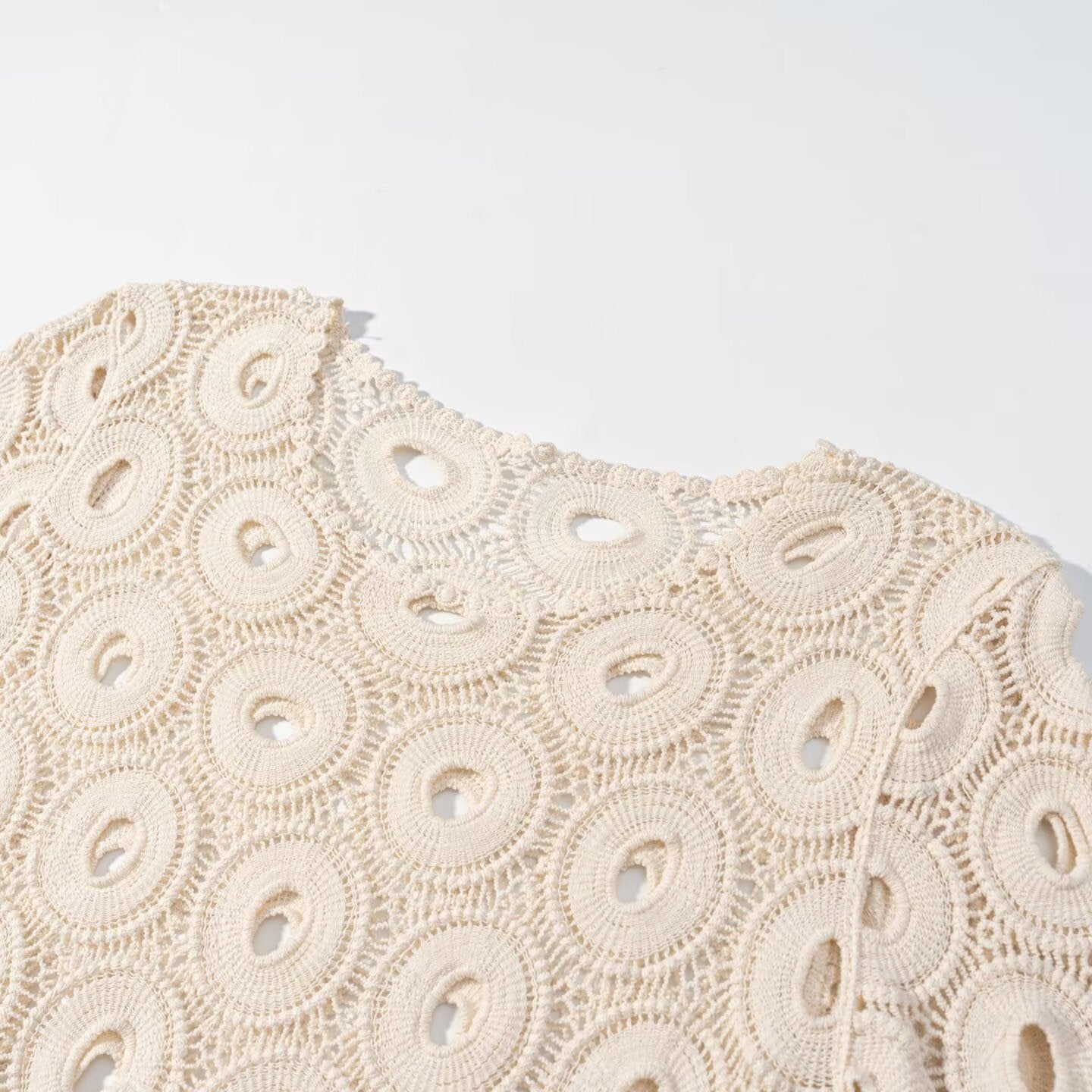 Summer crochet hollow lace top
