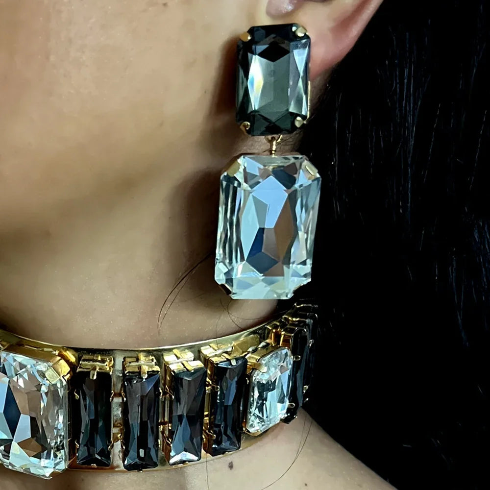 Modieuze oversized choker ketting en oorbellenset met strass steentjes