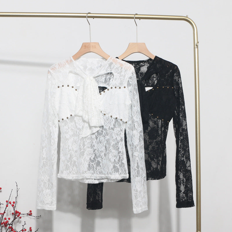 Hollow out long sleeved top