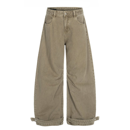 Losse broek met wijde pijpen