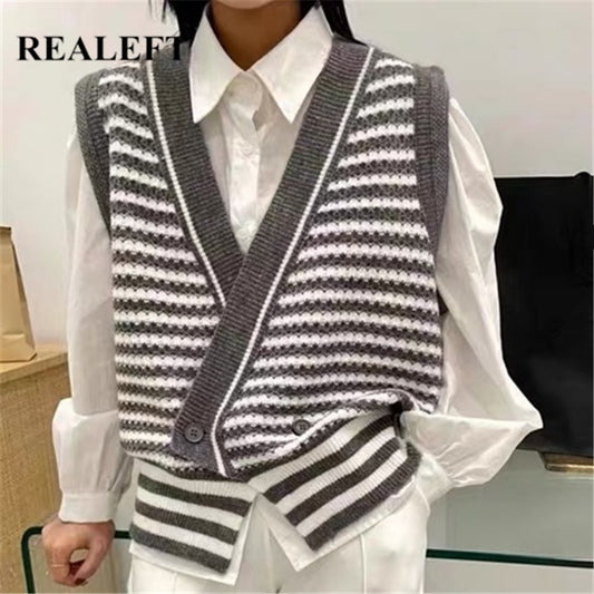 REALEFT Oversize Stripe Women's Vest Sweaters V-Neck New Autumn Winter Vintage Loose Chic Cardigan Vest Sweater Tops Female