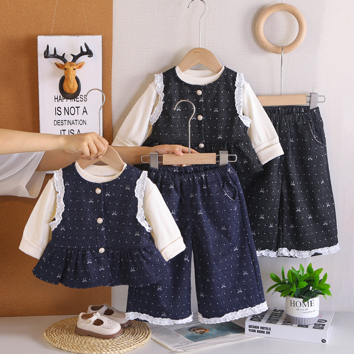 Spring and Autumn Baby Girl's 3-piece Vest Set