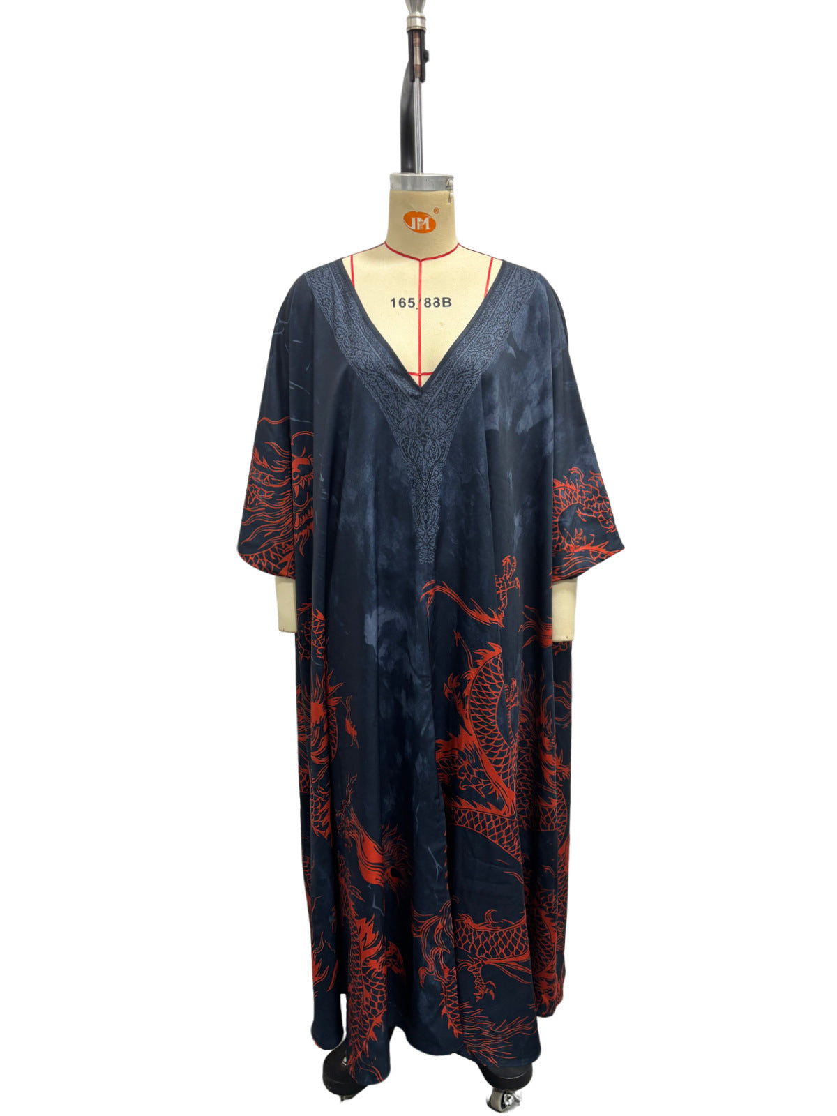 Lange jurk met drakenprint voor de zomer of strandvakantie