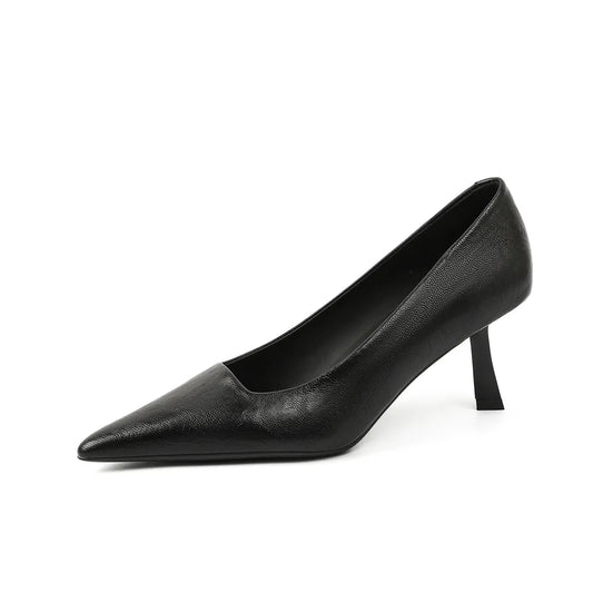 Veganistische leren pumps met spitse neus