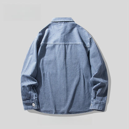 Vintage and trendy denim shirt for men in spring and autumn