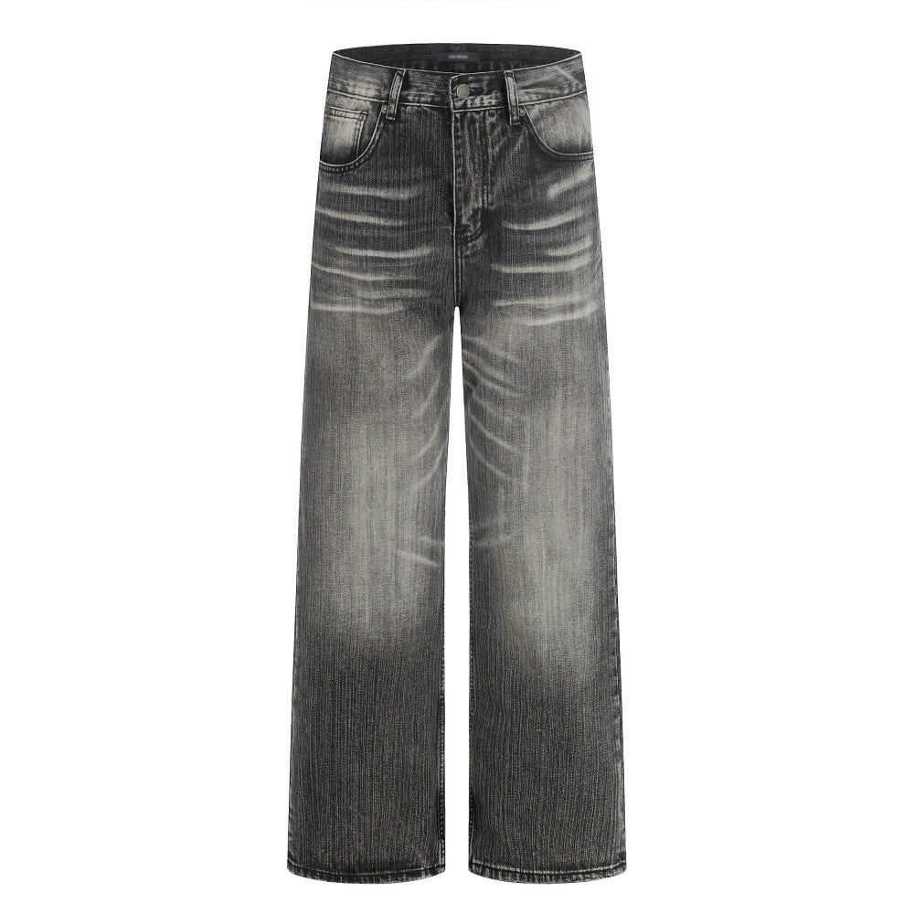Gewassen en gemalen witte denim jeans met rechte pijpen