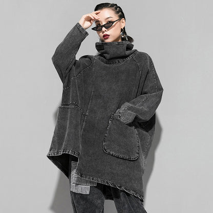 Zwarte denim sweater met onregelmatige snit