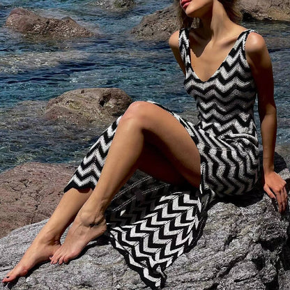 Summer women's V-neck backless black and white striped contrasting knit crochet slit holiday style dress