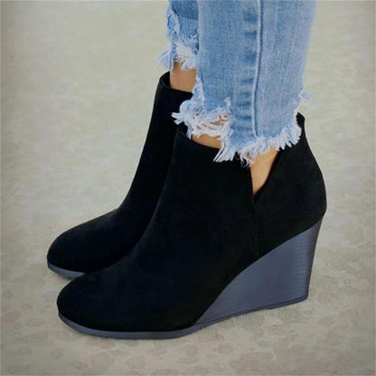 2025 autumn and winter New flat wedge short boots Women's independent station cross-border retro horse Chelsea boots plus size women's boots