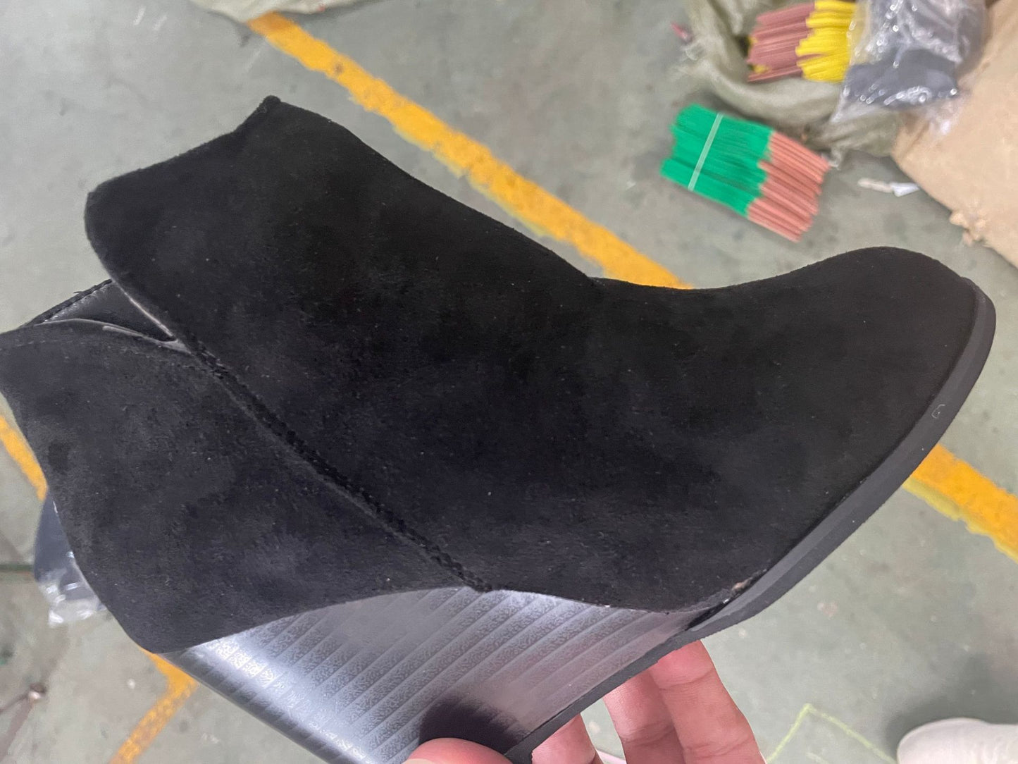 2025 autumn and winter New flat wedge short boots Women's independent station cross-border retro horse Chelsea boots plus size women's boots