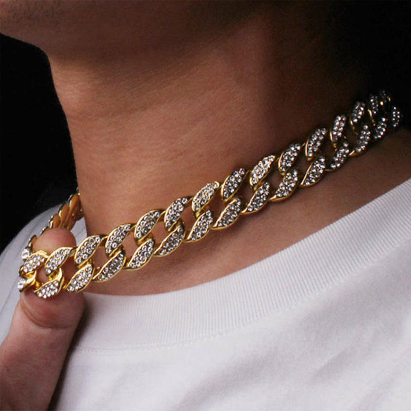 European and American hot clavicle chain jewelry full diamond alloy Cuban necklace hip hop jewelry summer rhinestone all-match necklace